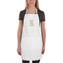 Load image into Gallery viewer, &#39;KEEP THA FAM CLOSE&#39; Apron
